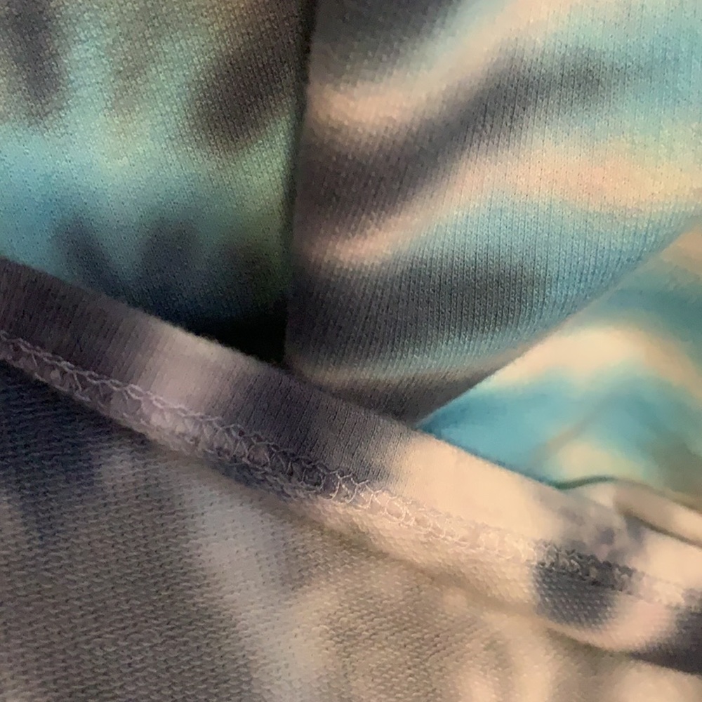 ❌DONATED❌Blue Gray Tie Dye Stressed Seam V-neck Oversized Top - Picture 11 of 12